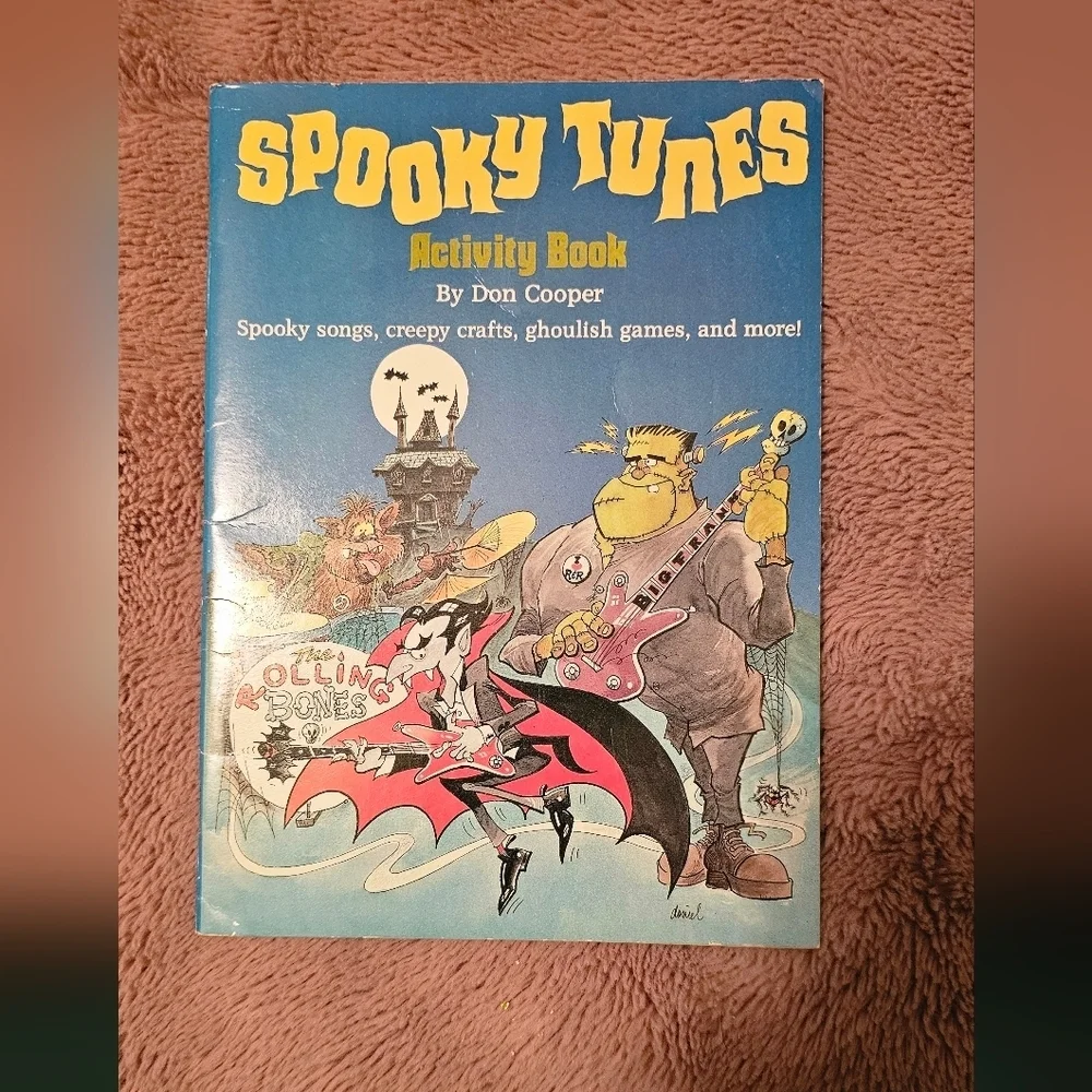 Spooky Tunes and Car Tunes Activity Books